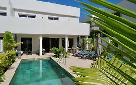 Villa Palm Breeze